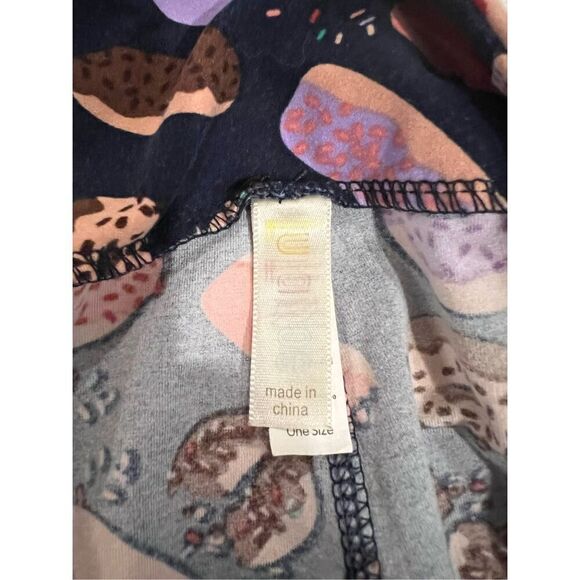 LuLaRoe one size Leggings donut pattern - Picture 2 of 11